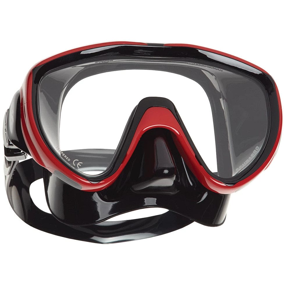 Red and black diving mask - SP_24832320_Flux_1