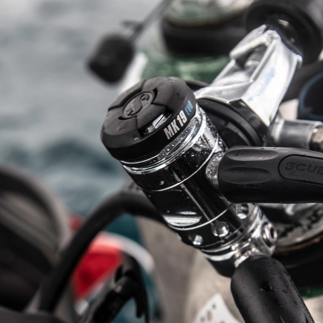 ScubaPro MK19 regulator detail