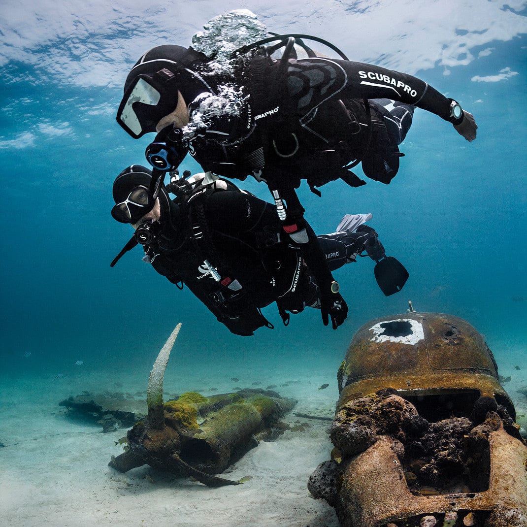 Scuba divers explore Seawing Nova wreck