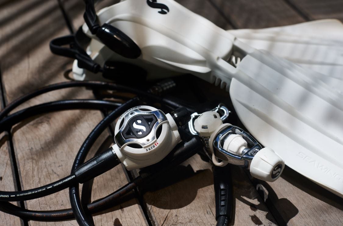 SCUBAPRO - MK25 EVO & S620 TI White Edition