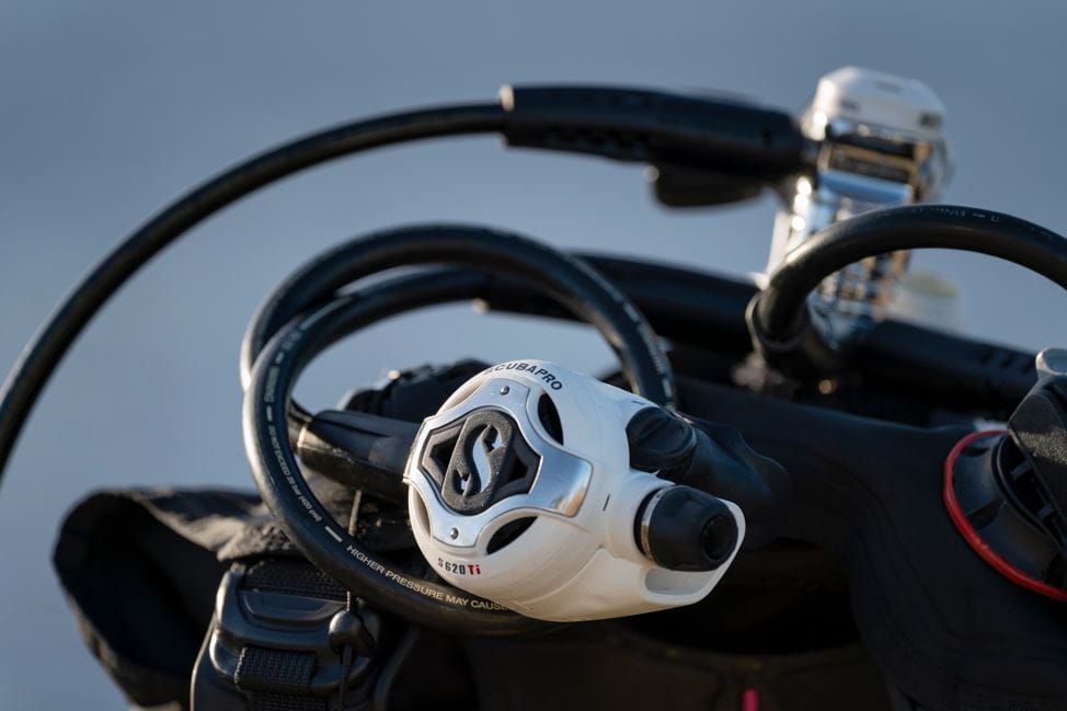 SCUBAPRO - MK25 EVO & S620 TI White Edition
